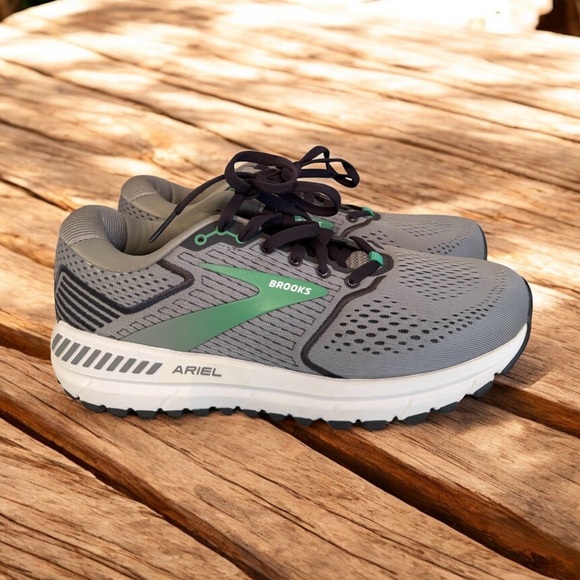 Brooks Ariel '20 Women's Running Shoes - Size 9 Wide (D) - Grey/Green - EUC - Picture 3 of 12